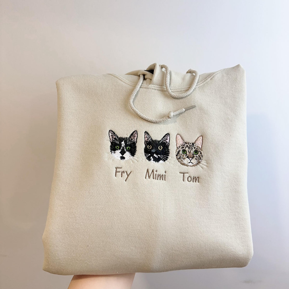 Custom Pet Portrait Sweatshirt – Personalized Embroidered Dog or Cat Hoodie, Pet Memorial Gift, Pet Lover Clothing