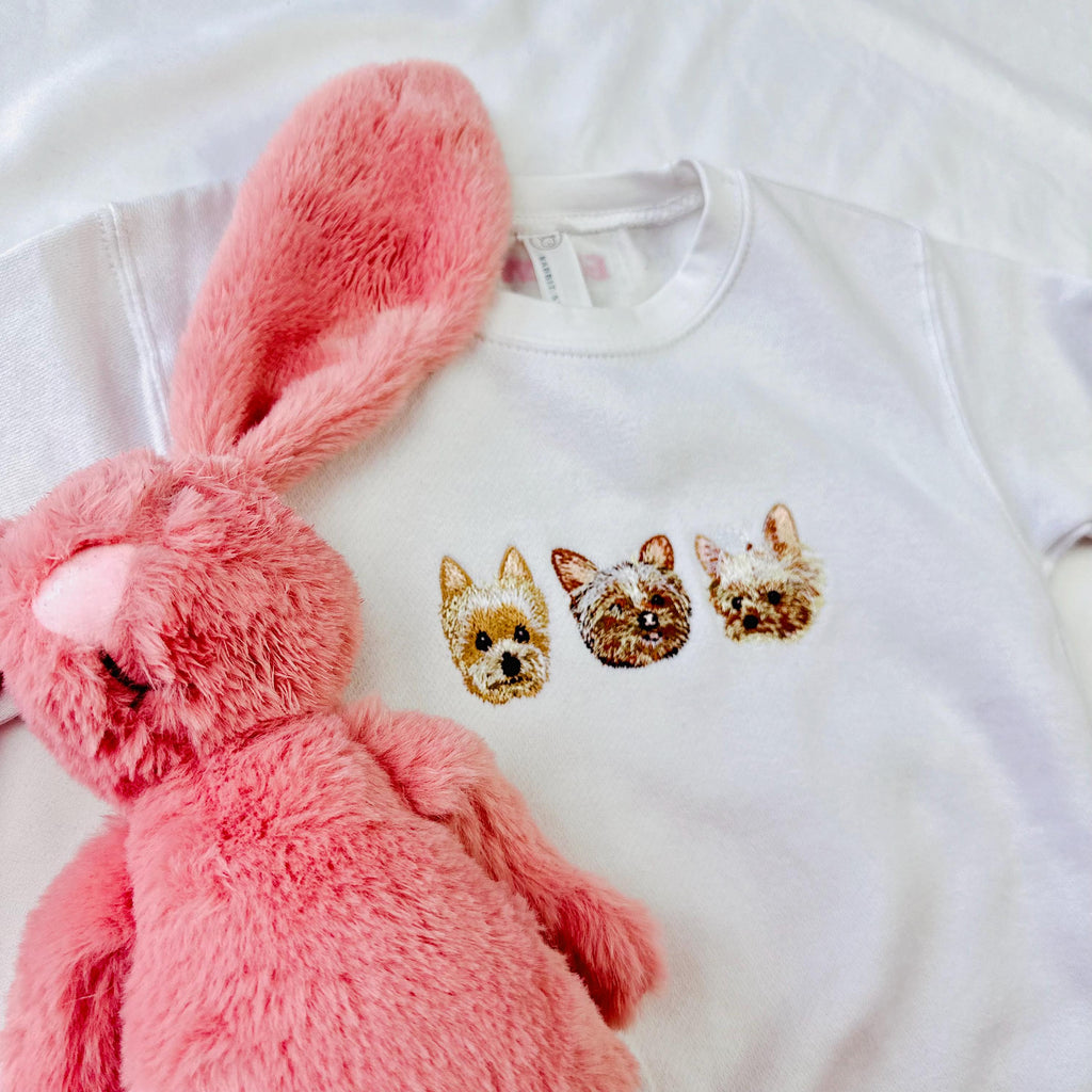 Custom Kids Pet Sweatshirt – Personalized Hoodie with Dog or Cat Embroidery for Toddlers and Youth – Gift with Custom Name for Pet Lovers