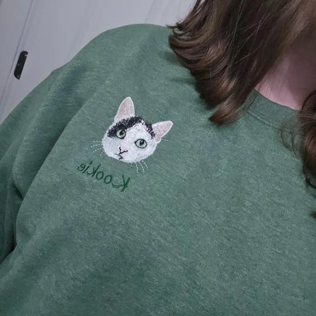 Embroidery — Black & white cat